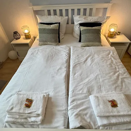 Schoenes Zwei-zimmer-apartment In Der Bremer Apartment *